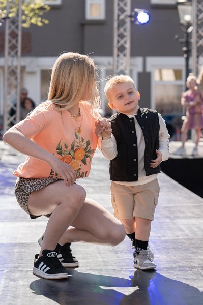 Modeshow 397_.jpg